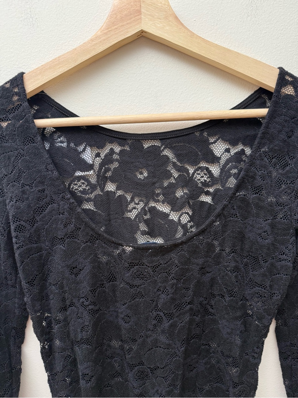 American Eagle Outfitters Black Lace Long-Sleeve Bodysuit - Picture 8 of 10
